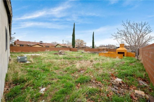 4716 W Avenue L4, Quartz Hill, CA 93536