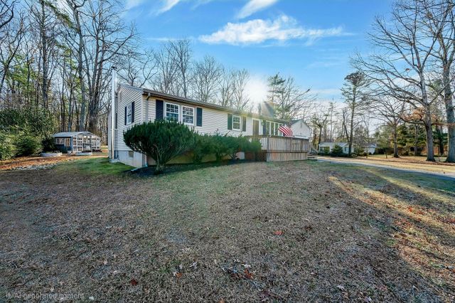 110 Schofield Road, Willington, CT 06279