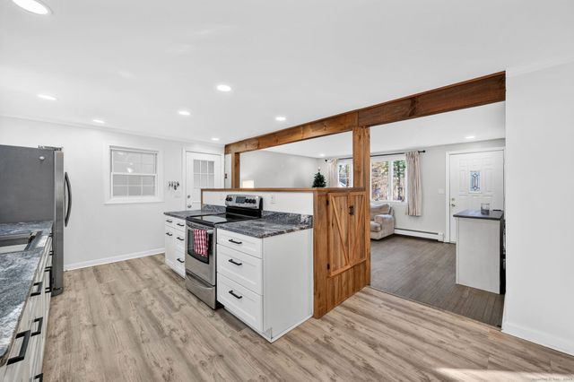 110 Schofield Road, Willington, CT 06279