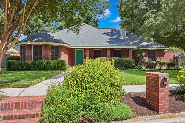602 SUMMERWOOD DR, New Braunfels, TX 78130