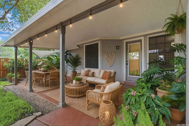 602 SUMMERWOOD DR, New Braunfels, TX 78130
