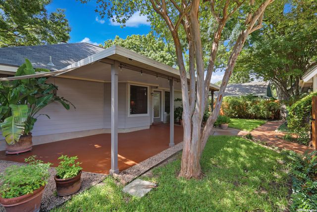 602 SUMMERWOOD DR, New Braunfels, TX 78130
