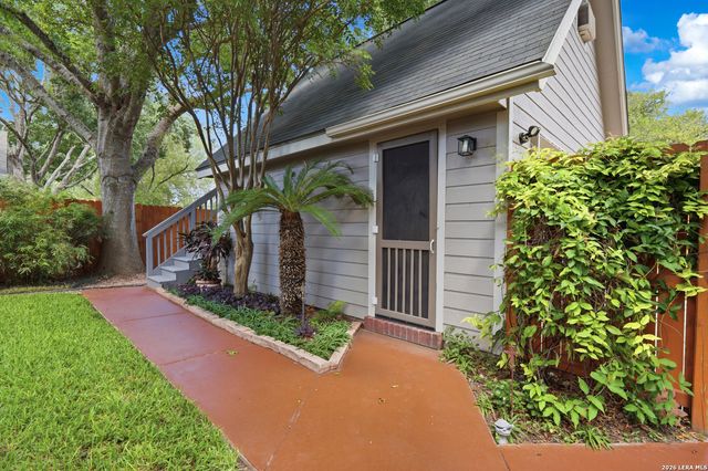 602 SUMMERWOOD DR, New Braunfels, TX 78130