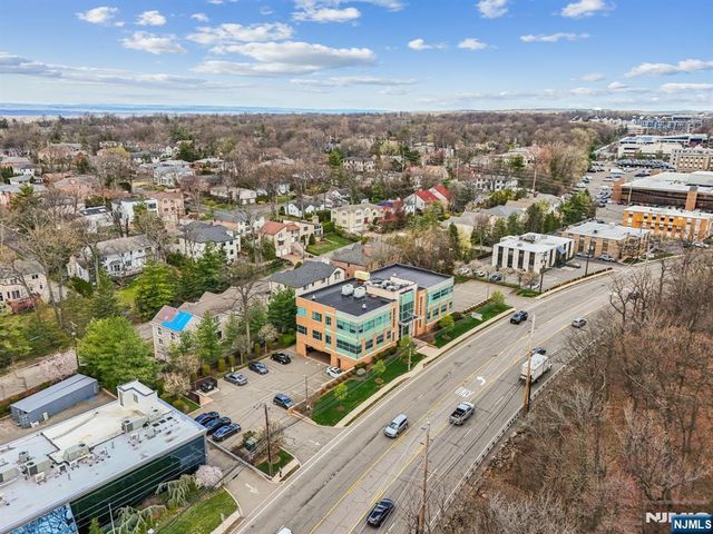 520 Sylvan Avenue 201, Englewood Cliffs, NJ 07632