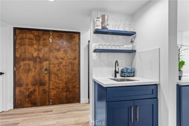 5325 Lindley Avenue 106, Tarzana, CA 91356