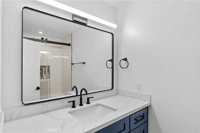 5325 Lindley Avenue 106, Tarzana, CA 91356