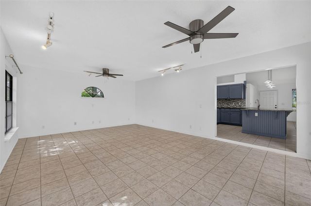 2739 W COVINGTON DRIVE, Deltona, FL 32738