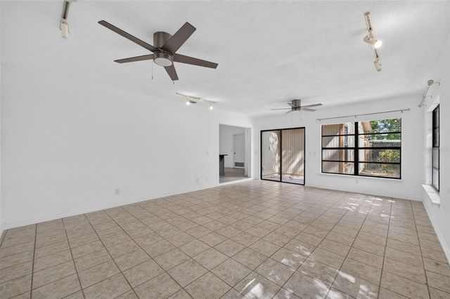 2739 W COVINGTON DRIVE, Deltona, FL 32738