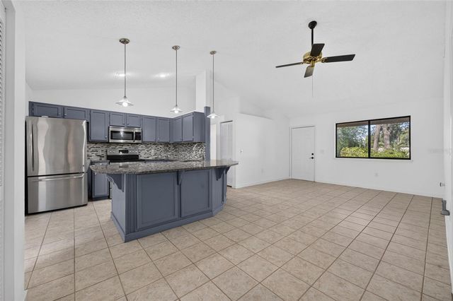 2739 W COVINGTON DRIVE, Deltona, FL 32738