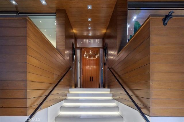 2538 Monaco Drive, Laguna Beach, CA 92651