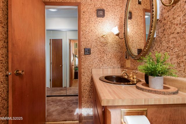 1307 W 4th Street, Carson City, NV 89703