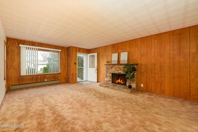 1307 W 4th Street, Carson City, NV 89703