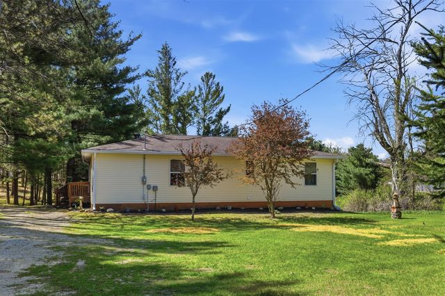 7492 E Townline Lake Road, Harrison, MI 48625