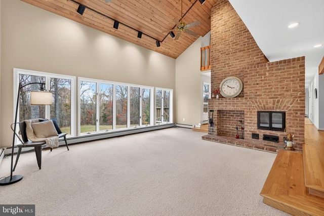 8423 LOCK LN, Warrenton, VA 20186