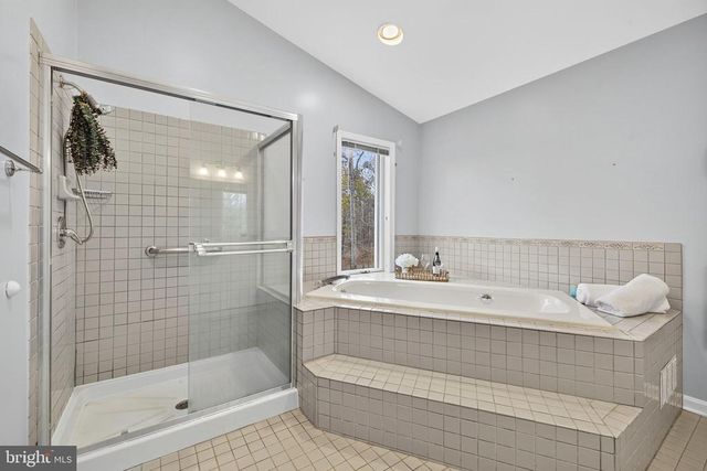 8423 LOCK LN, Warrenton, VA 20186