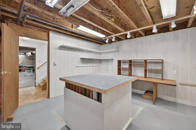 8423 LOCK LN, Warrenton, VA 20186