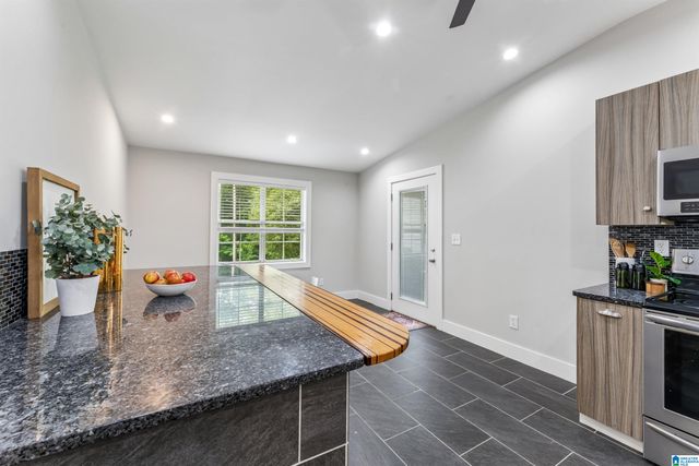 81 SILVER LOOP, Columbiana, AL 35051