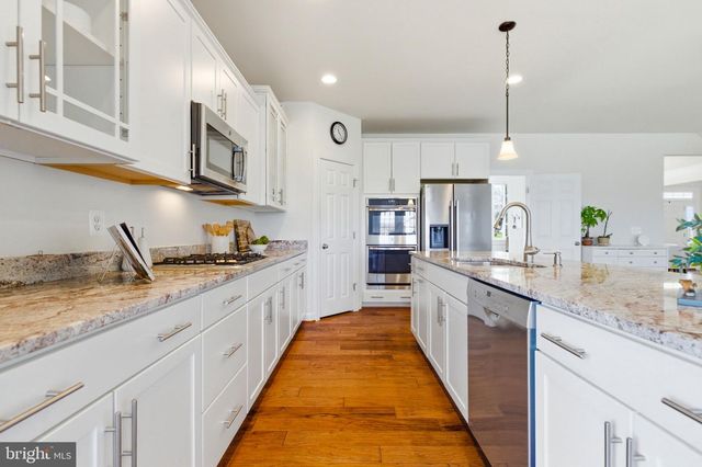 14997 LYNNFORD CT, Waterford, VA 20197