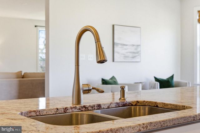 14997 LYNNFORD CT, Waterford, VA 20197