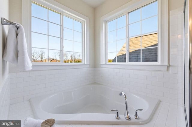 14997 LYNNFORD CT, Waterford, VA 20197