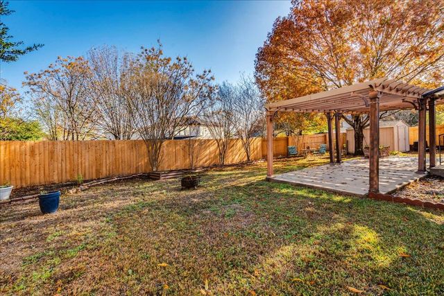135 Soapberry, Kyle, TX 78640