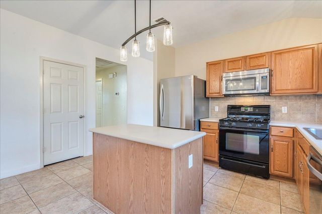 135 Soapberry, Kyle, TX 78640