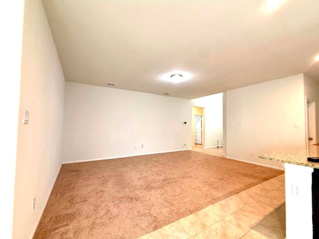 729 Ben Lake Trail, Fort Worth, TX 76120