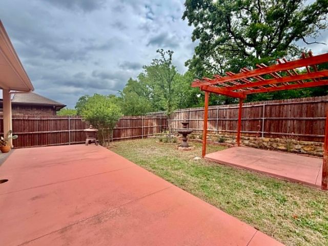 729 Ben Lake Trail, Fort Worth, TX 76120