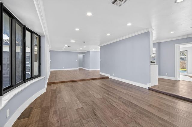 1800 N 54th Avenue, Hollywood, FL 33021