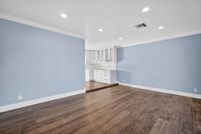 1800 N 54th Avenue, Hollywood, FL 33021