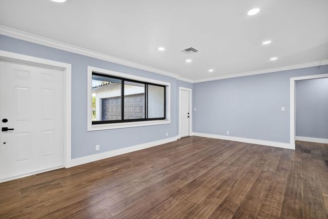 1800 N 54th Avenue, Hollywood, FL 33021