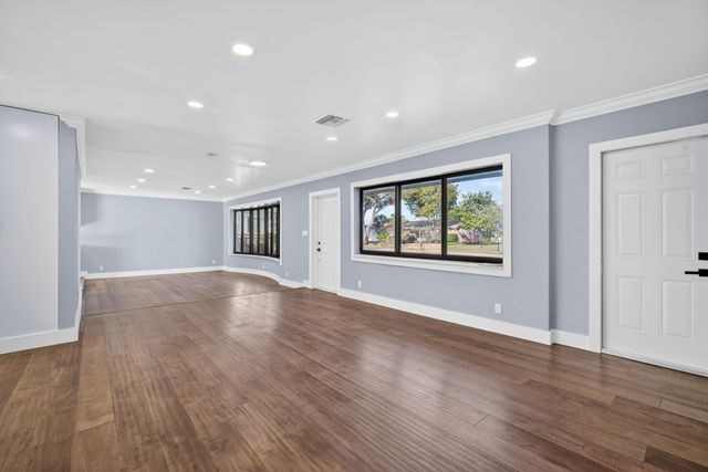 1800 N 54th Avenue, Hollywood, FL 33021