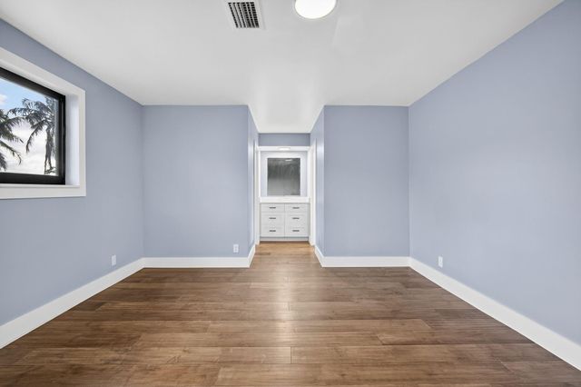 1800 N 54th Avenue, Hollywood, FL 33021