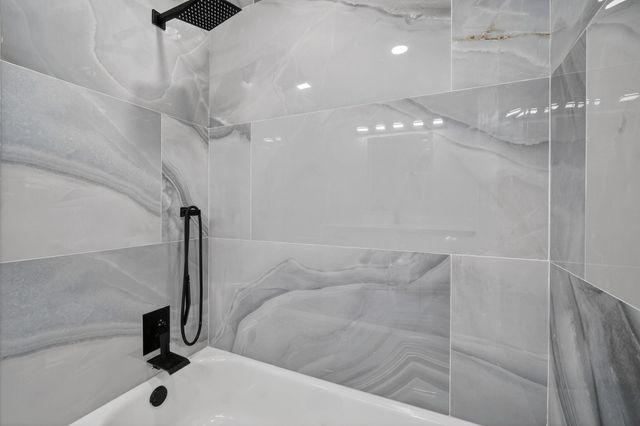 1800 N 54th Avenue, Hollywood, FL 33021