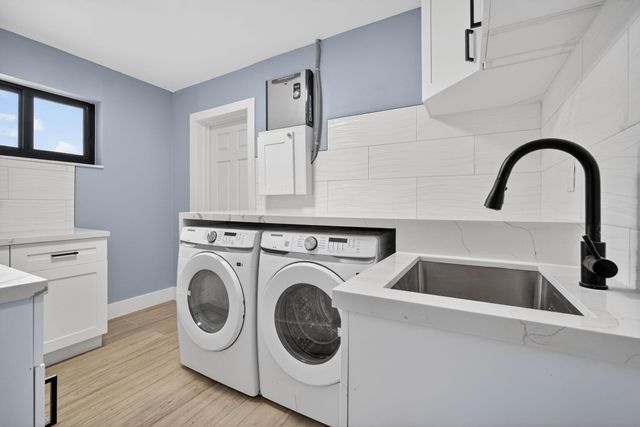 1800 N 54th Avenue, Hollywood, FL 33021