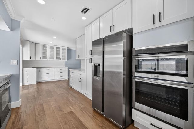 1800 N 54th Avenue, Hollywood, FL 33021