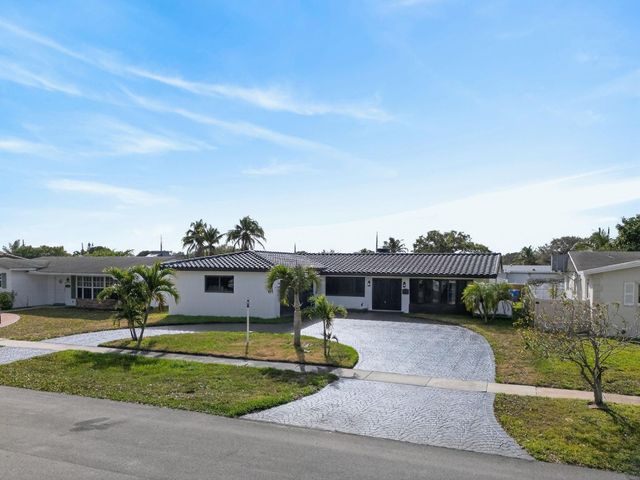 1800 N 54th Avenue, Hollywood, FL 33021