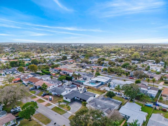 1800 N 54th Avenue, Hollywood, FL 33021