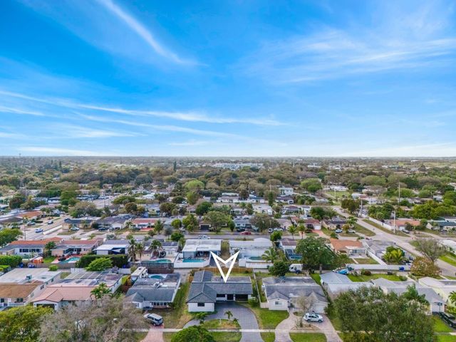 1800 N 54th Avenue, Hollywood, FL 33021