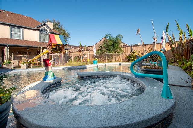 5405 Hulen Dr, Corpus Christi, TX 78413