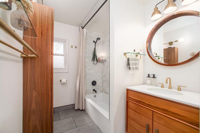 21367 Rizzo Ave, Castro Valley, CA 94546