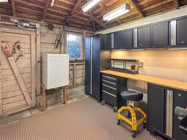 21367 Rizzo Ave, Castro Valley, CA 94546