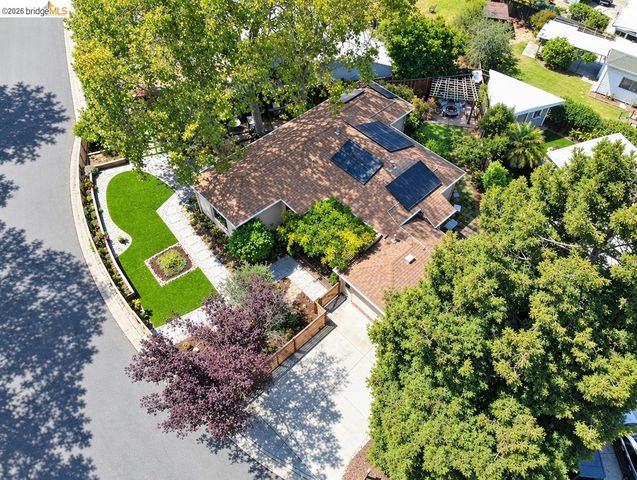 21367 Rizzo Ave, Castro Valley, CA 94546