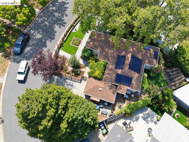 21367 Rizzo Ave, Castro Valley, CA 94546