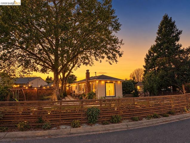 21367 Rizzo Ave, Castro Valley, CA 94546