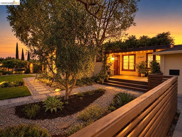 21367 Rizzo Ave, Castro Valley, CA 94546