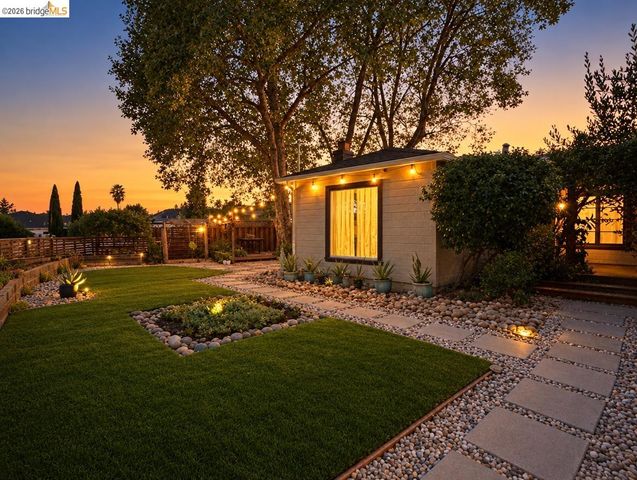 21367 Rizzo Ave, Castro Valley, CA 94546