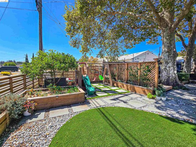 21367 Rizzo Ave, Castro Valley, CA 94546