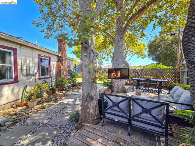 21367 Rizzo Ave, Castro Valley, CA 94546