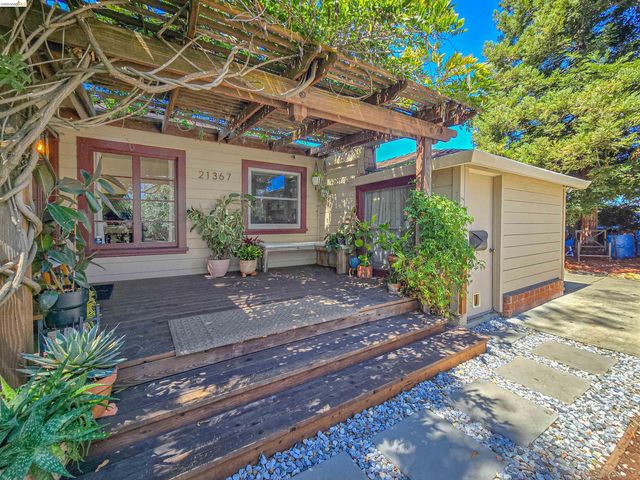 21367 Rizzo Ave, Castro Valley, CA 94546